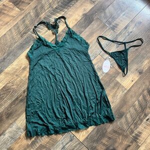 Elegant Green Lace Chemise Set